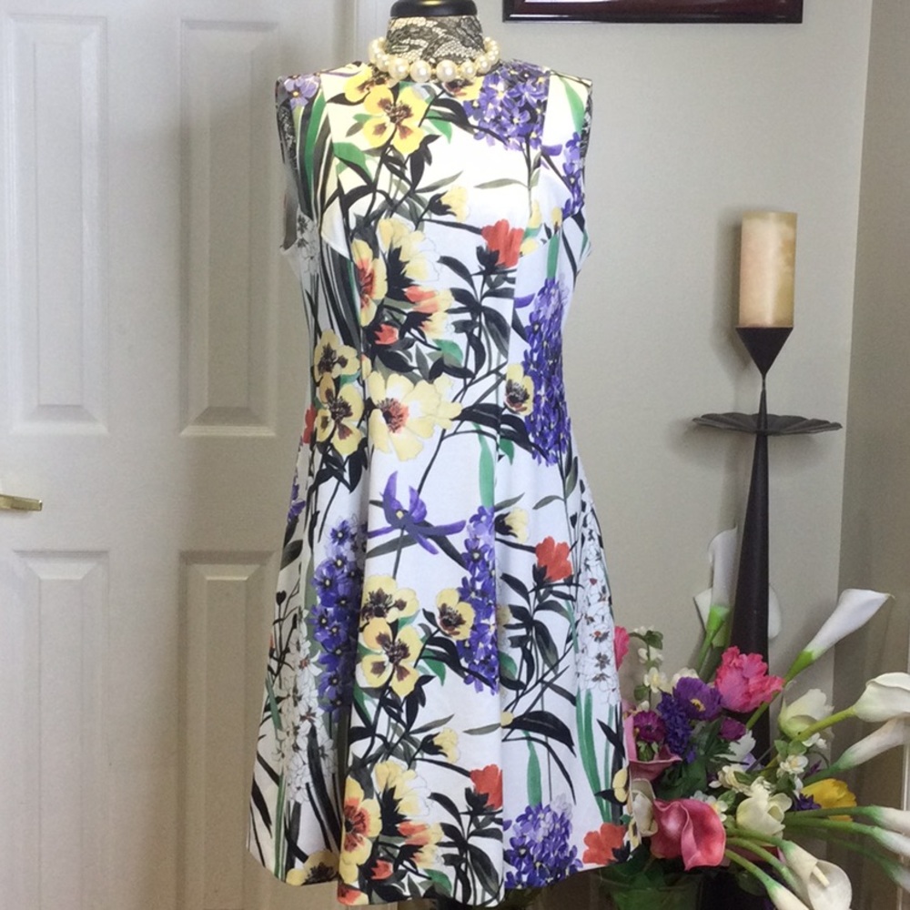 EUC Tommy Hilfiger Floral Swing Dress, 14